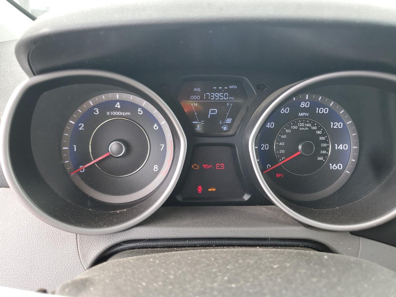 2013 Hyundai Elantra - Image 9