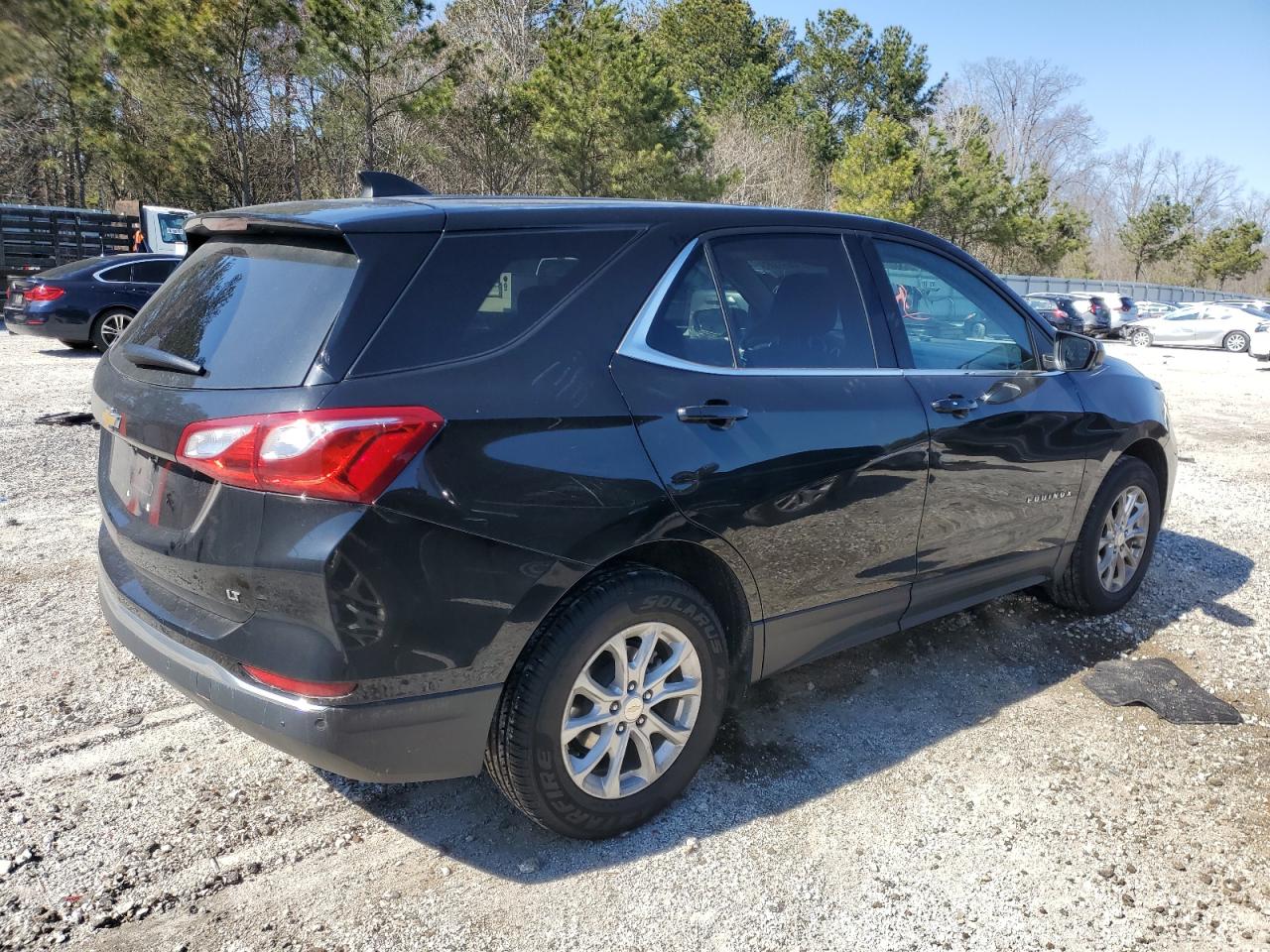 2020 Chevrolet Equinox - Image 3