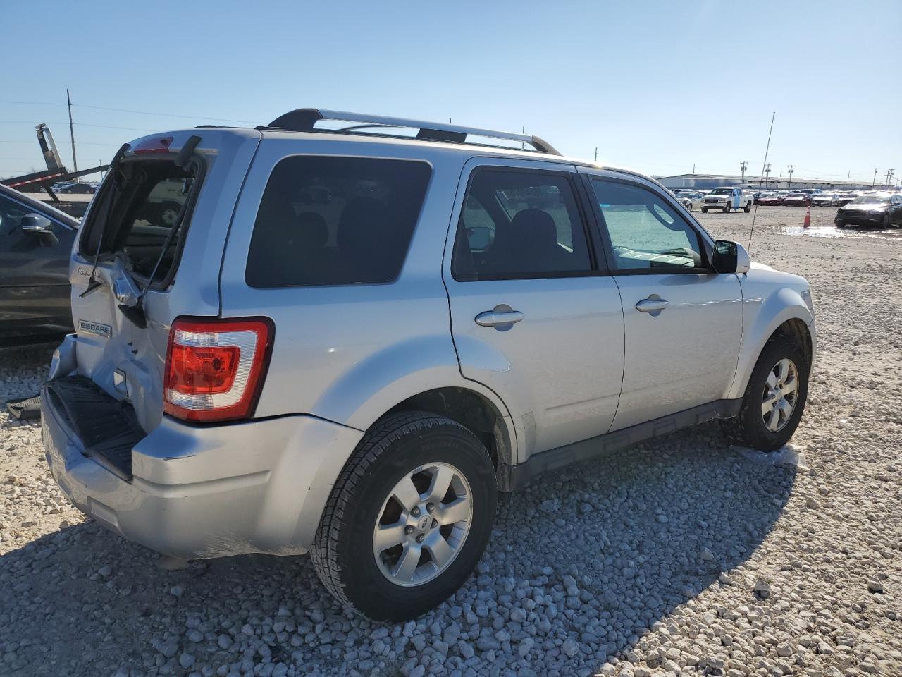 2010 Ford Escape - Image 3