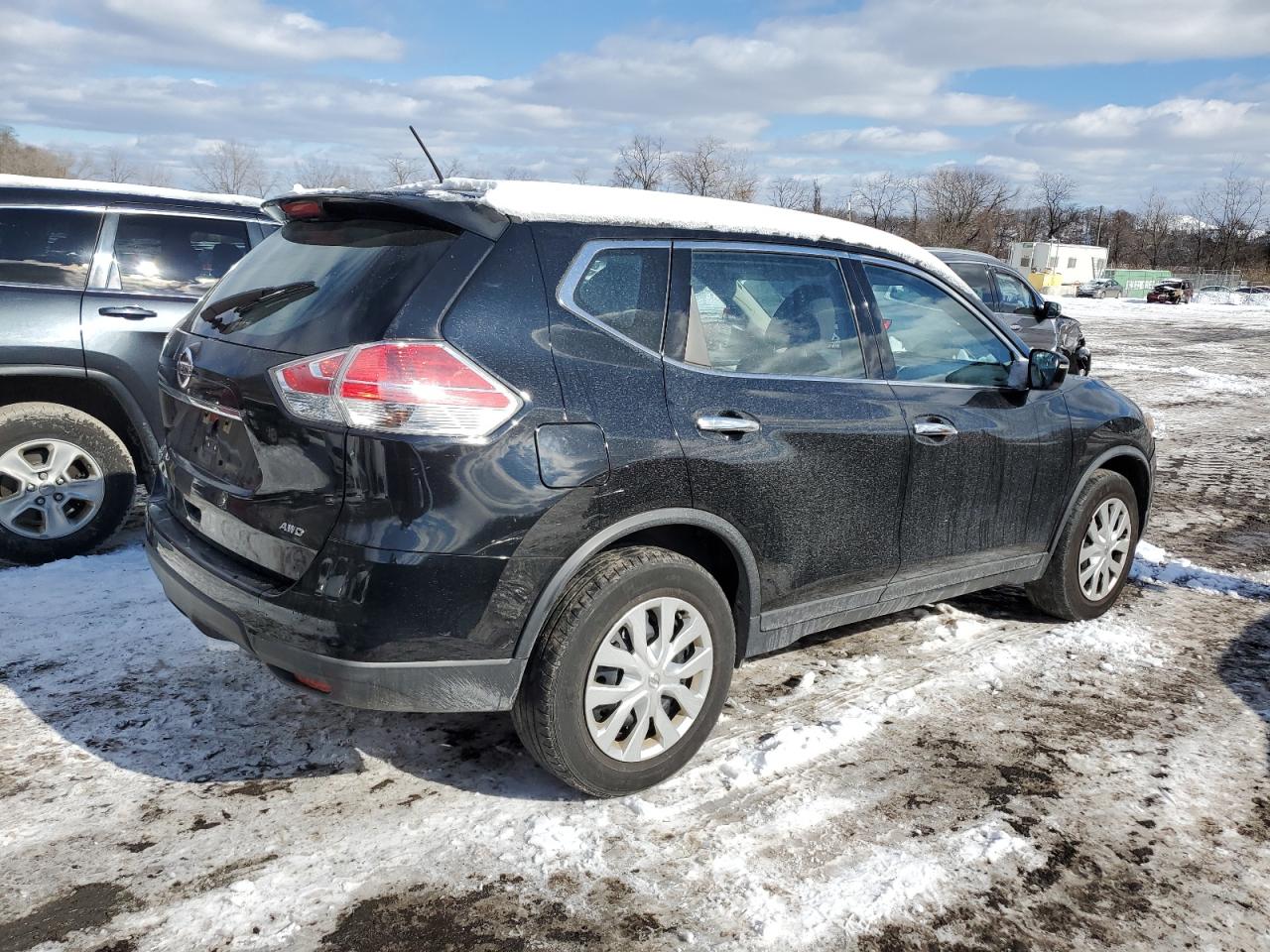 2015 Nissan Rogue - Image 3