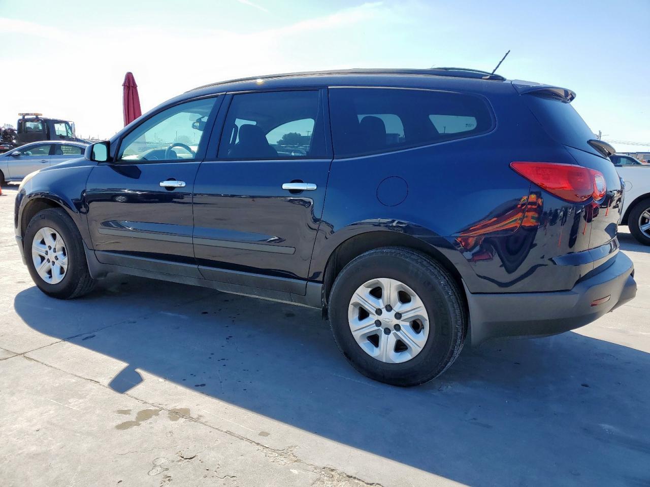 2012 Chevrolet Traverse - Image 2