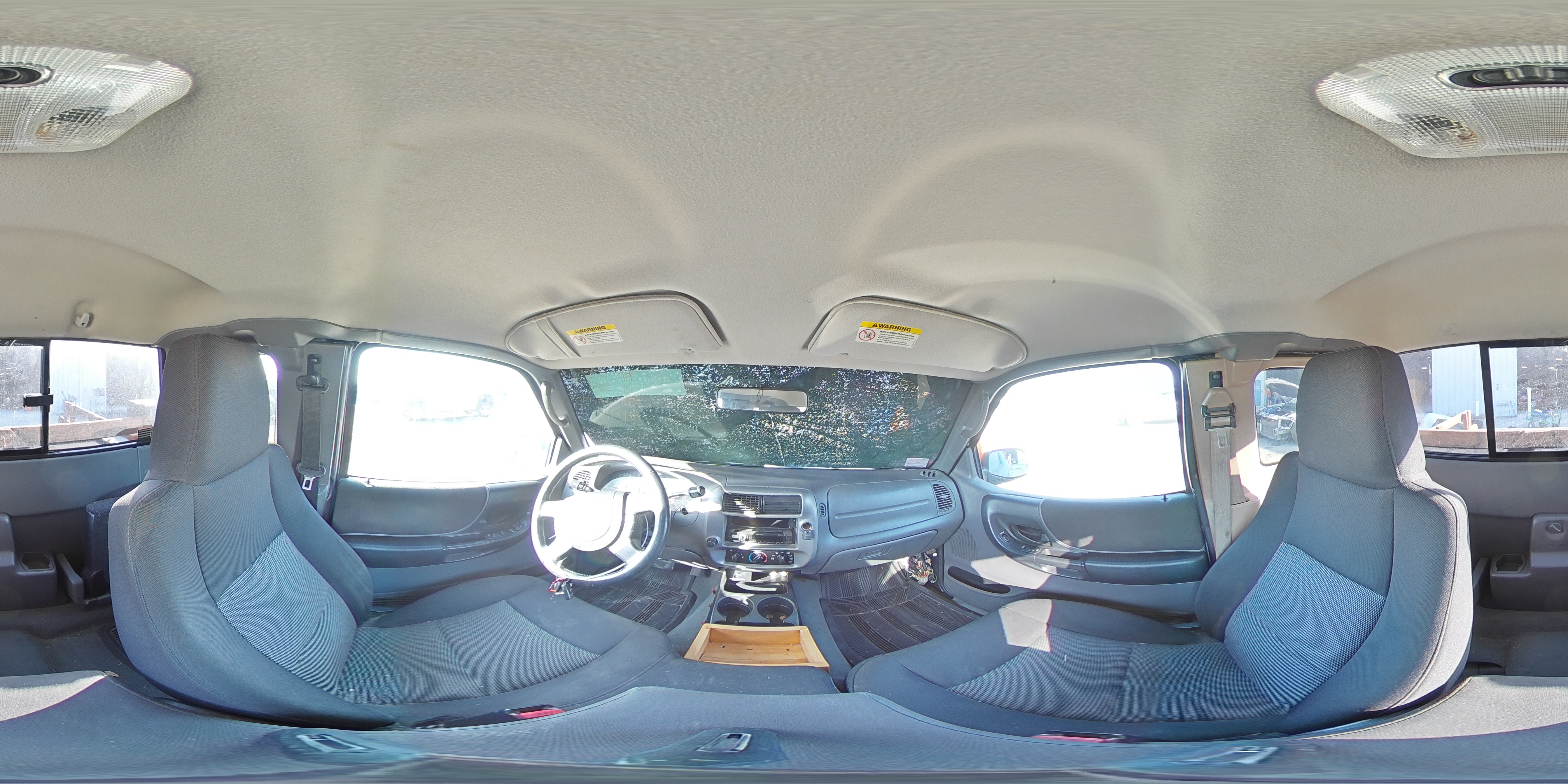 2004 Ford Ranger - Image 13