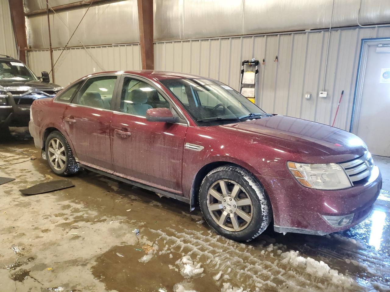 2008 Ford Taurus - Image 4