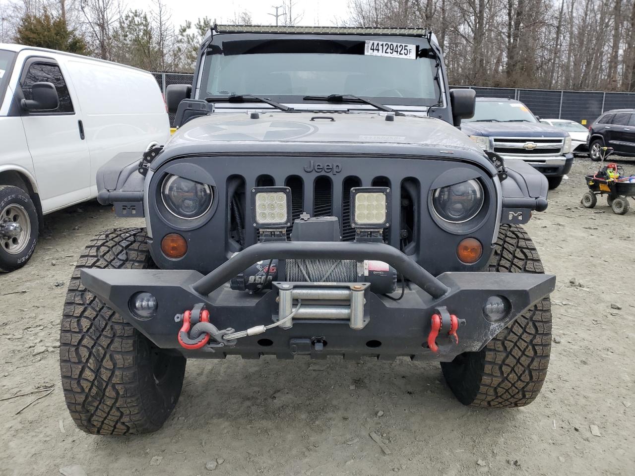 2016 Jeep Wrangler - Image 5