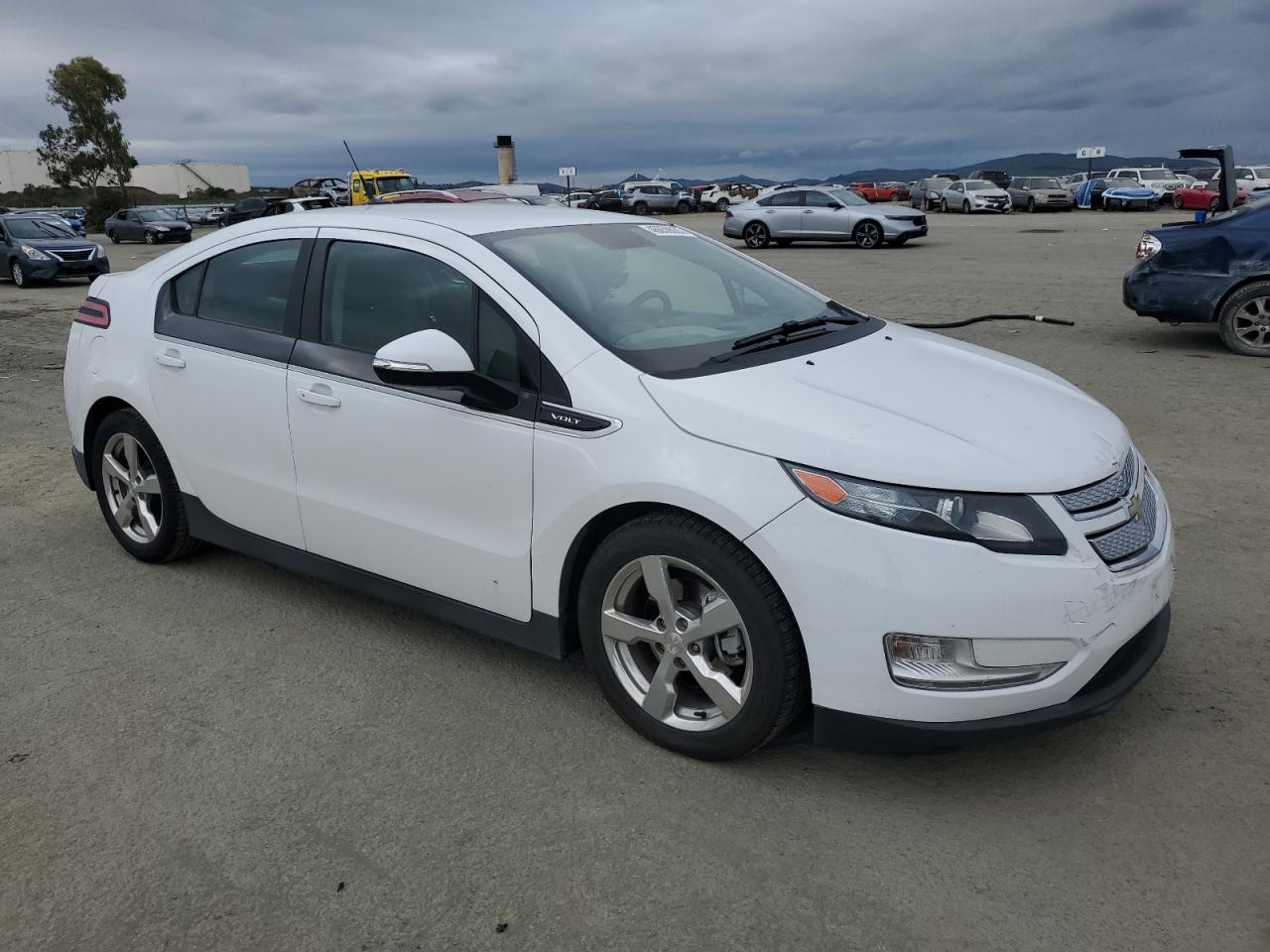 2014 Chevrolet Volt - Image 4