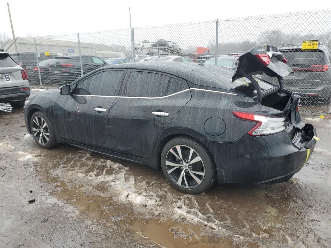 2017 Nissan Maxima - Image 2