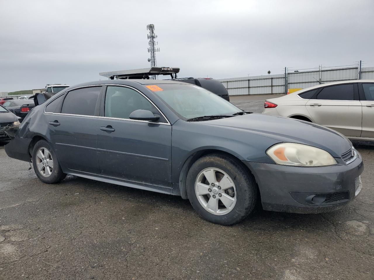 2011 Chevrolet Impala - Image 4
