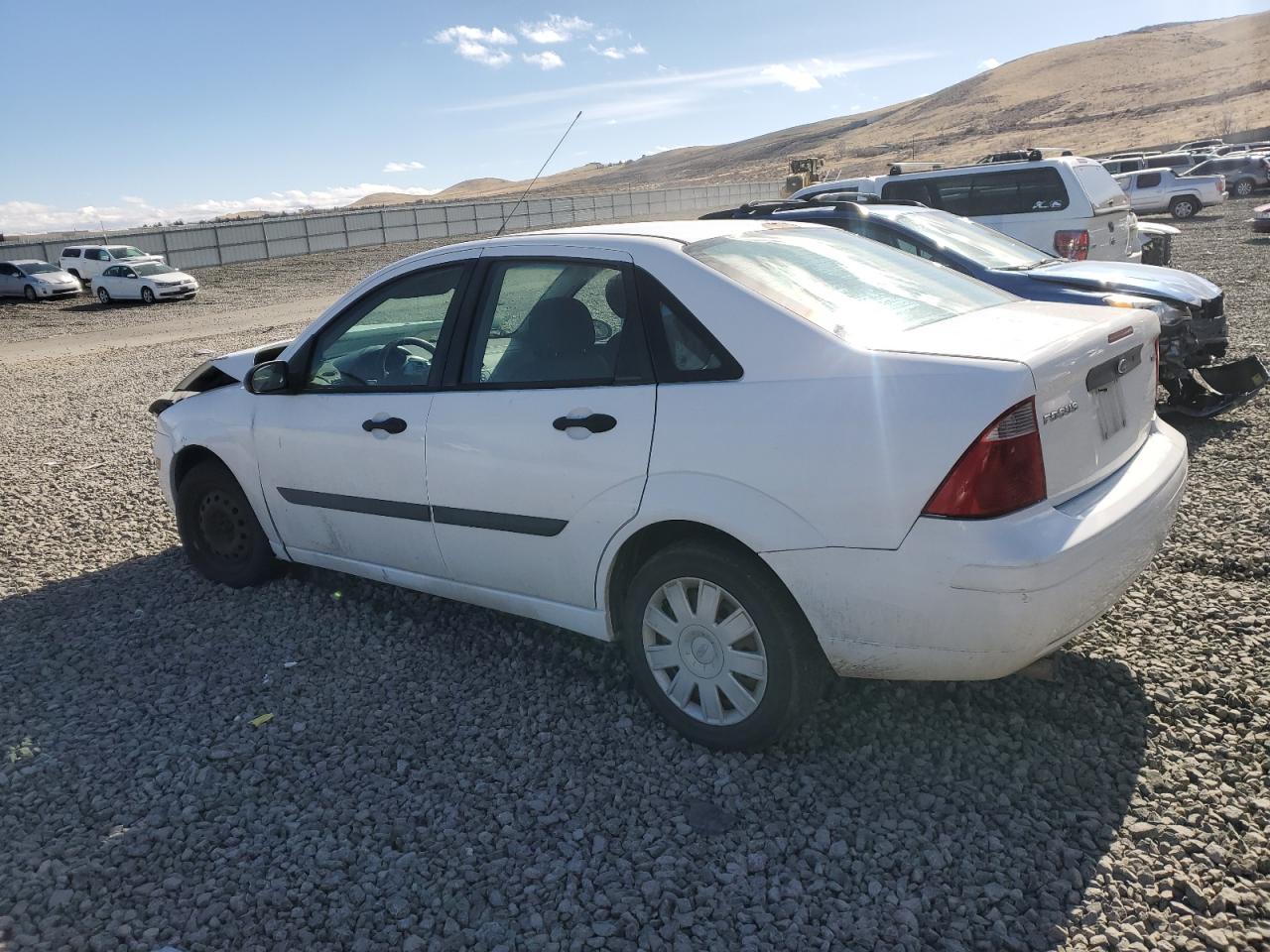 2005 Ford Focus - Image 2