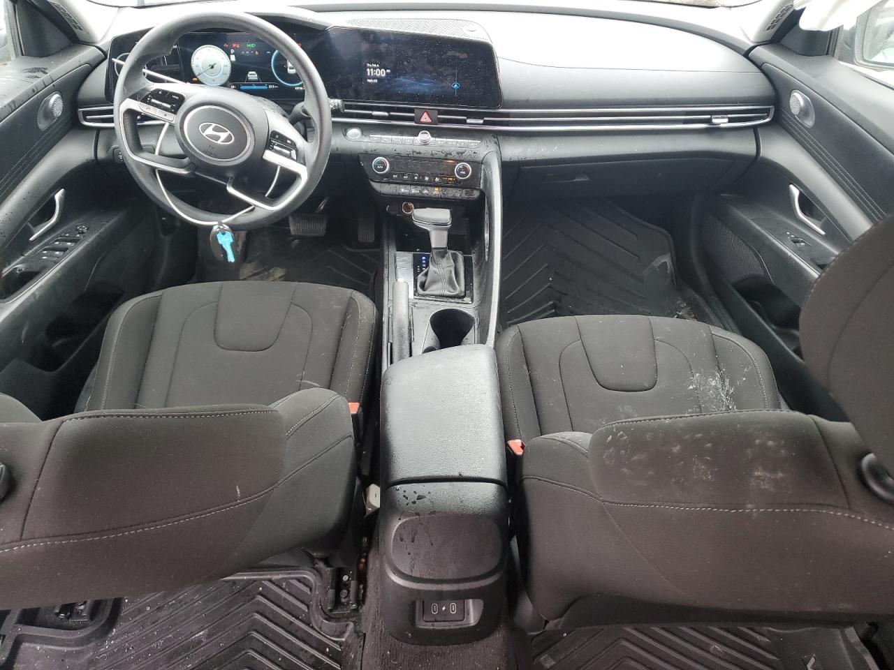 2024 Hyundai Elantra - Image 8