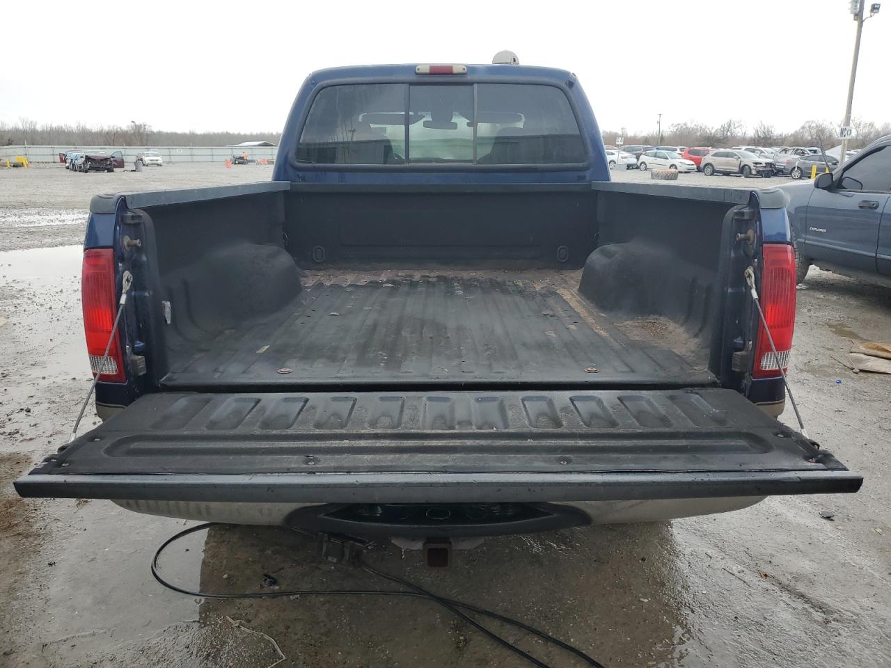 2004 Ford F250 - Image 6