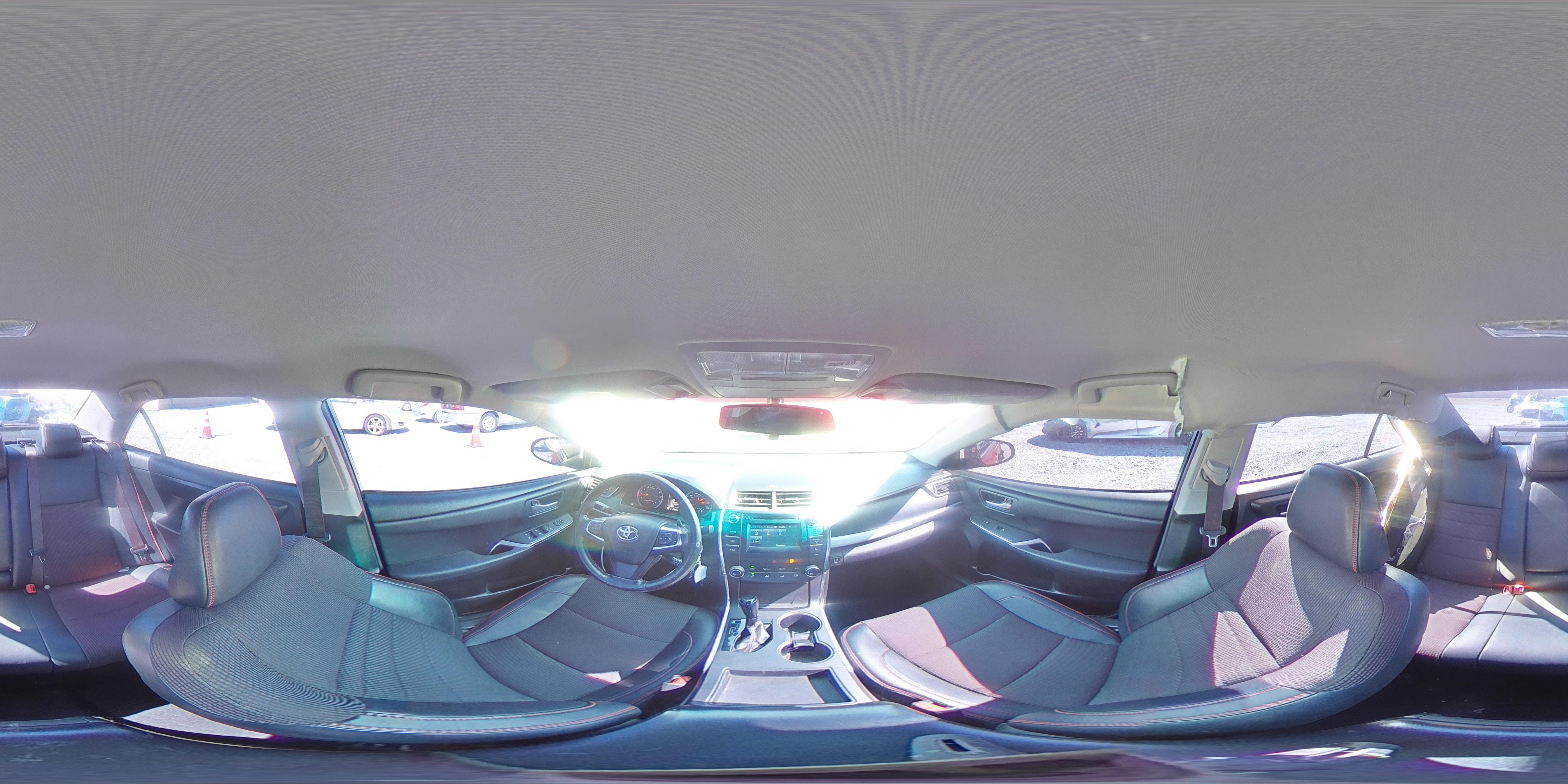 2016 Toyota Camry - Image 13