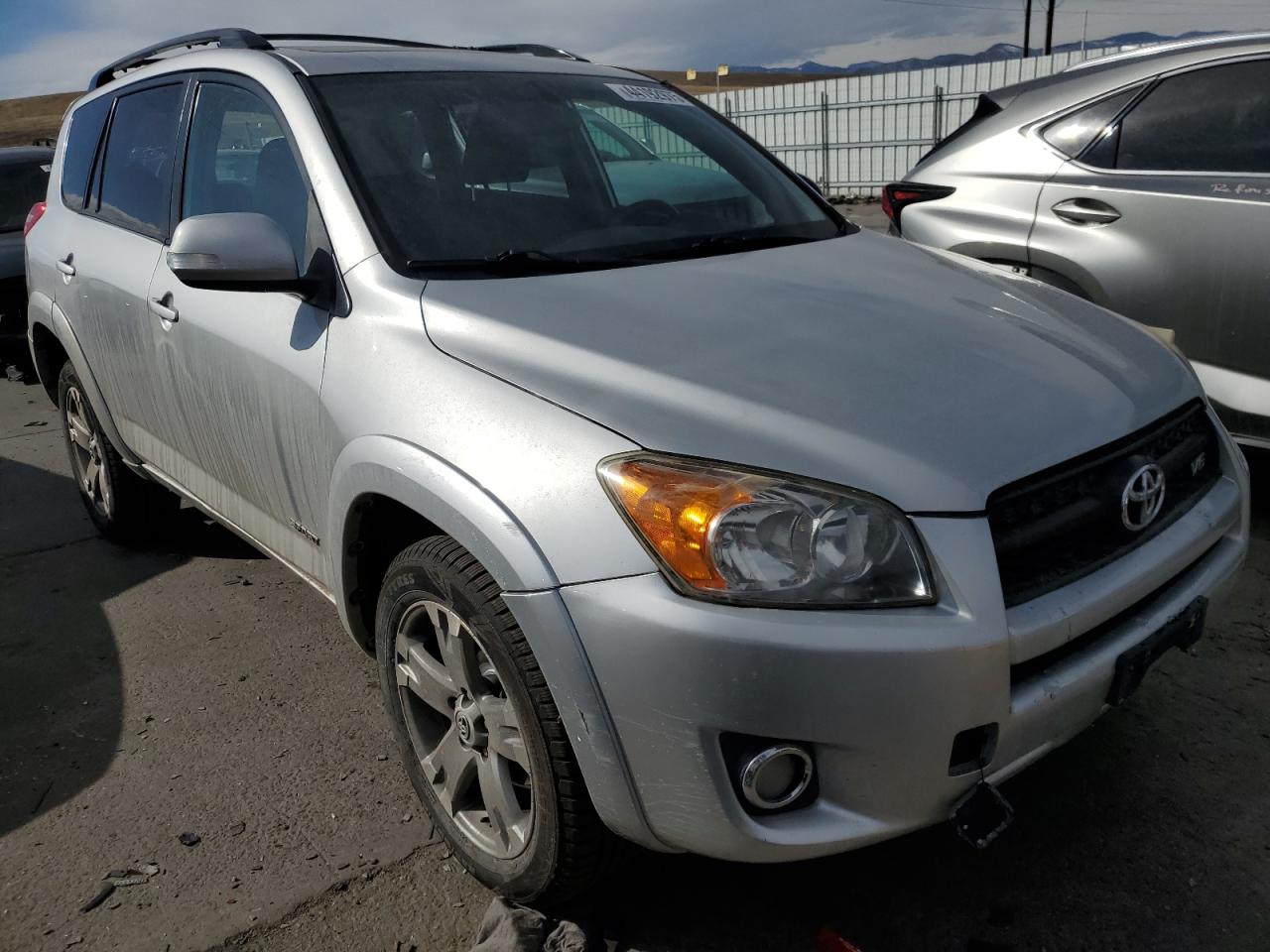 2010 Toyota RAV 4 - Image 4