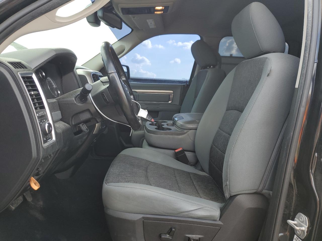 2019 RAM 1500 - Image 7