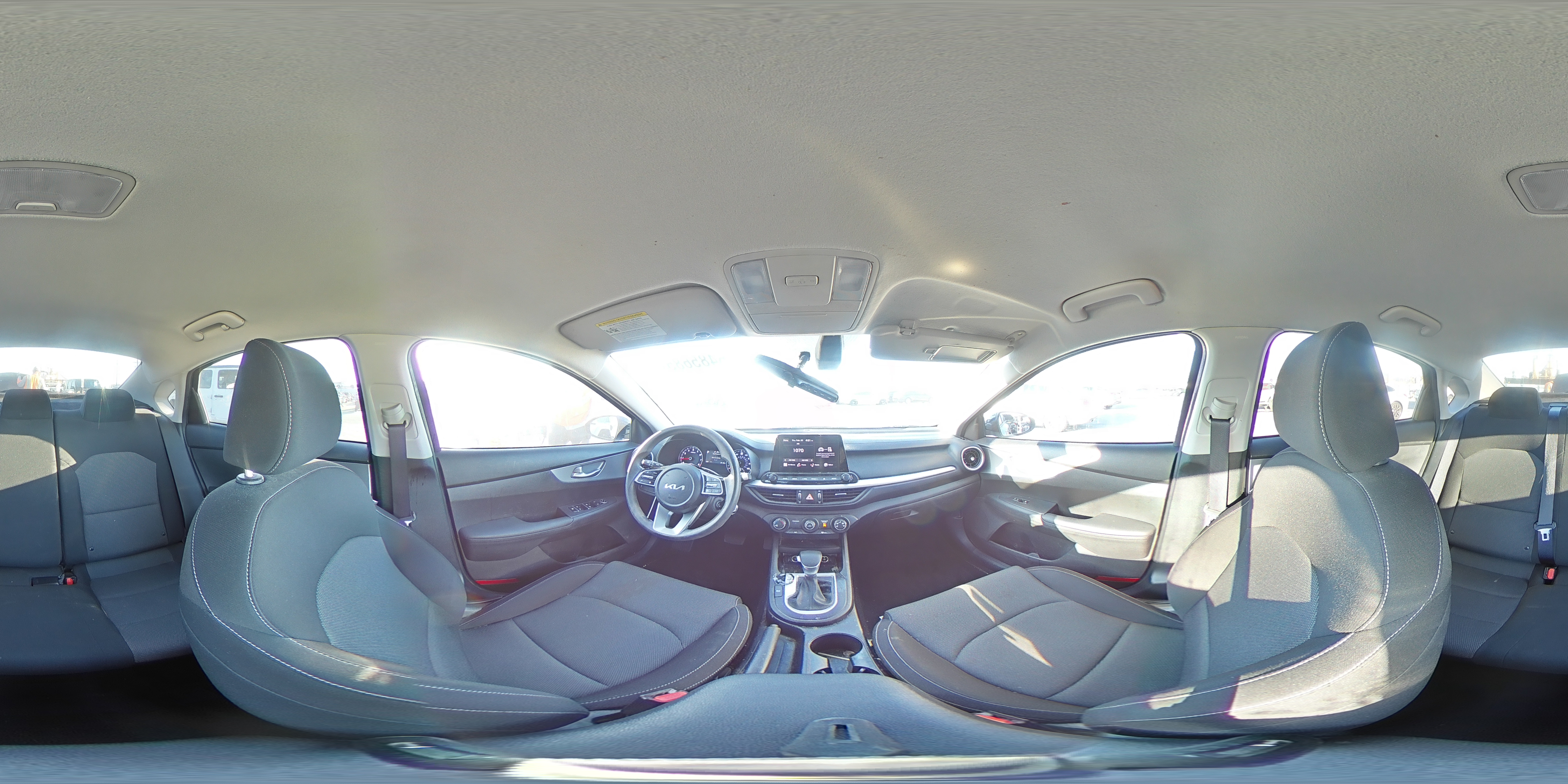 2023 Kia Forte - Image 12
