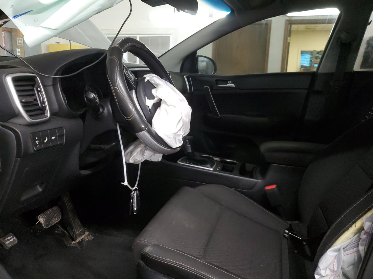 2022 Kia Sportage - Image 7