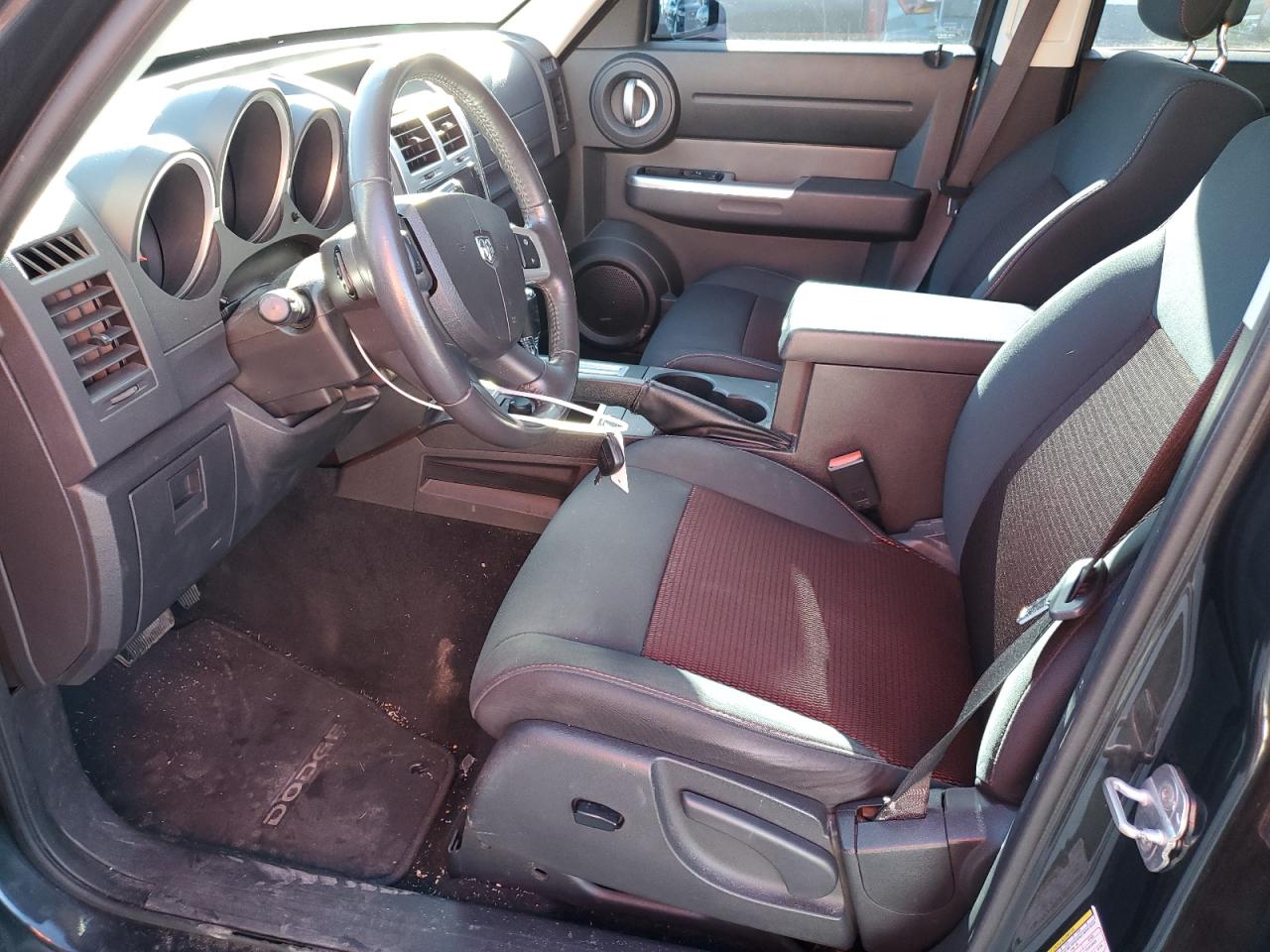 2011 Dodge Nitro - Image 7