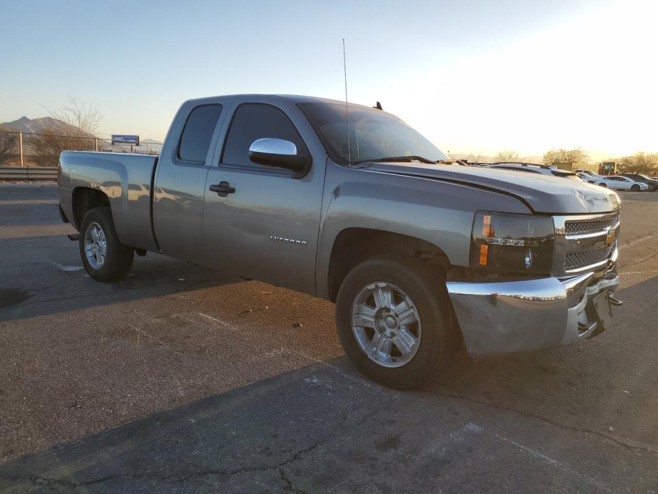 2013 Chevrolet Silverado - Image 4