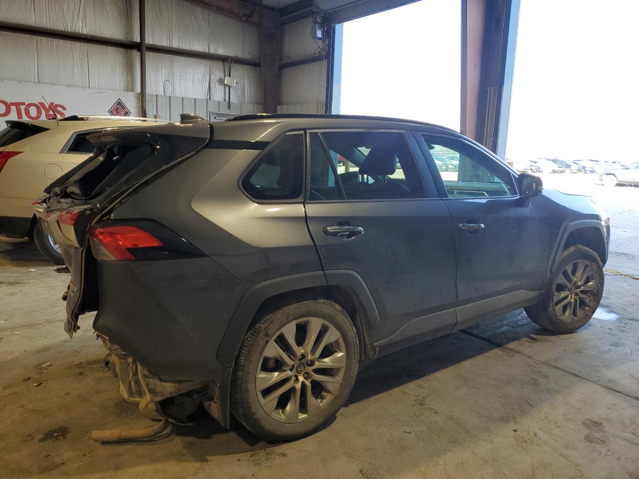2021 Toyota RAV 4 - Image 3