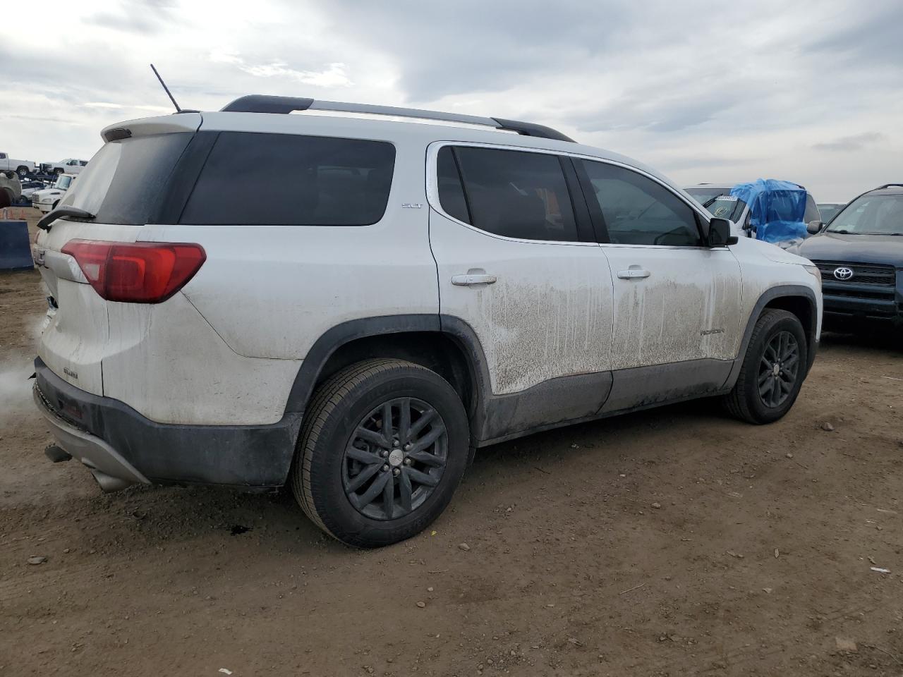2019 GMC Acadia - Image 3