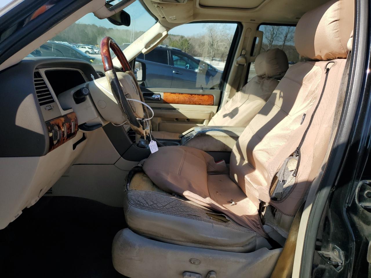 2004 Lincoln Navigator - Image 7