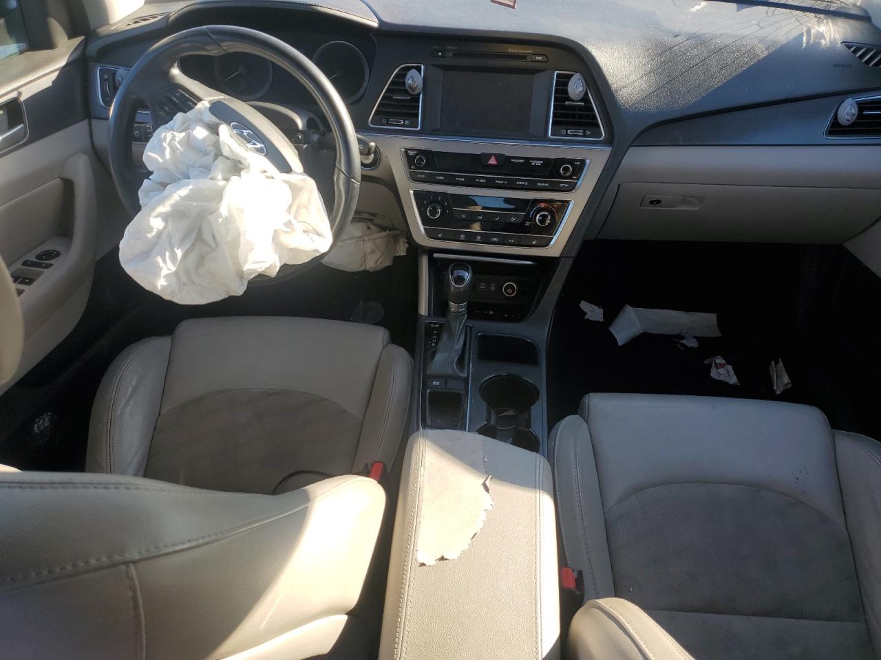 2016 Hyundai Sonata - Image 8