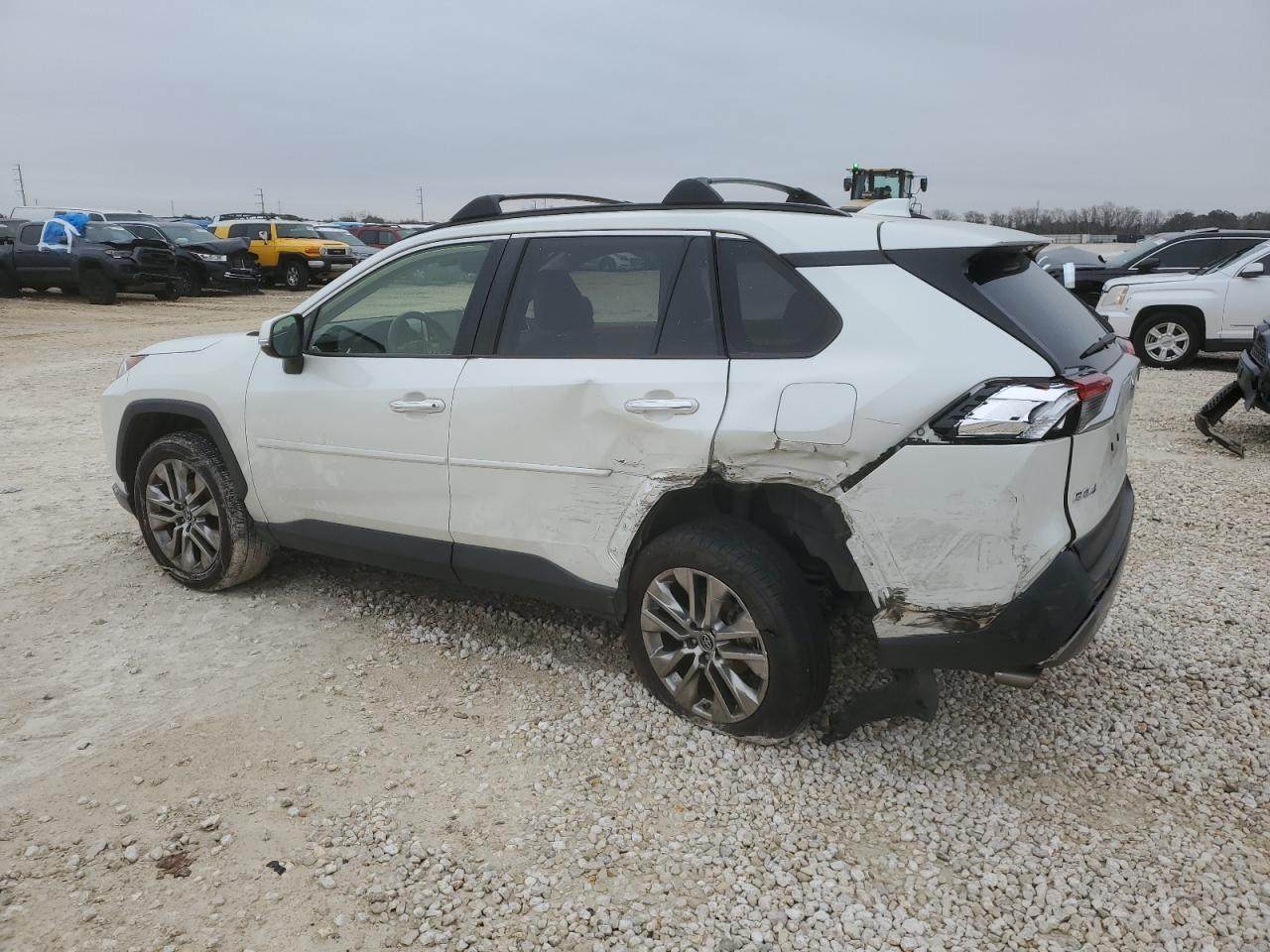 2019 Toyota RAV 4 - Image 2