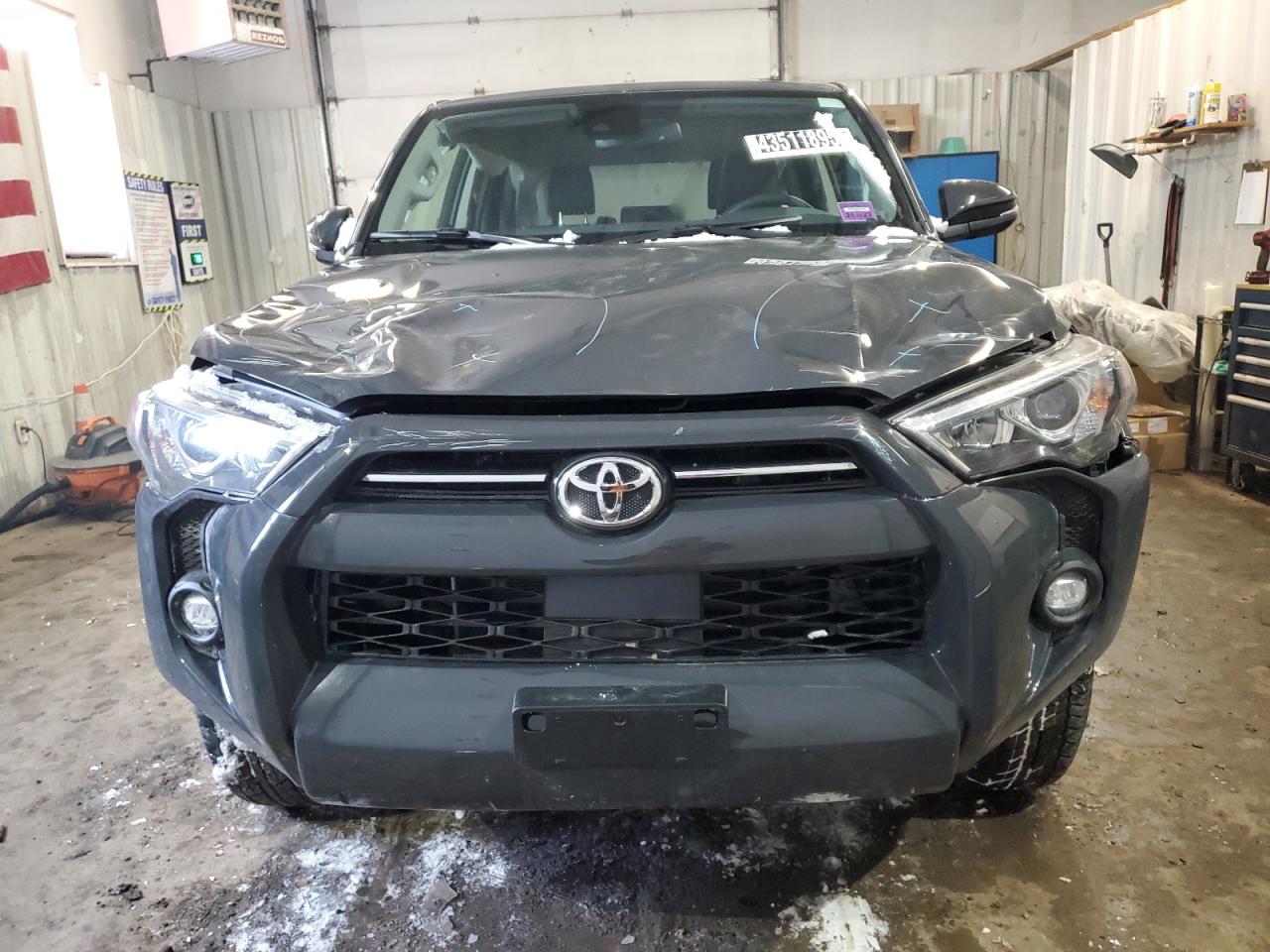 2024 Toyota 4Runner - Image 5