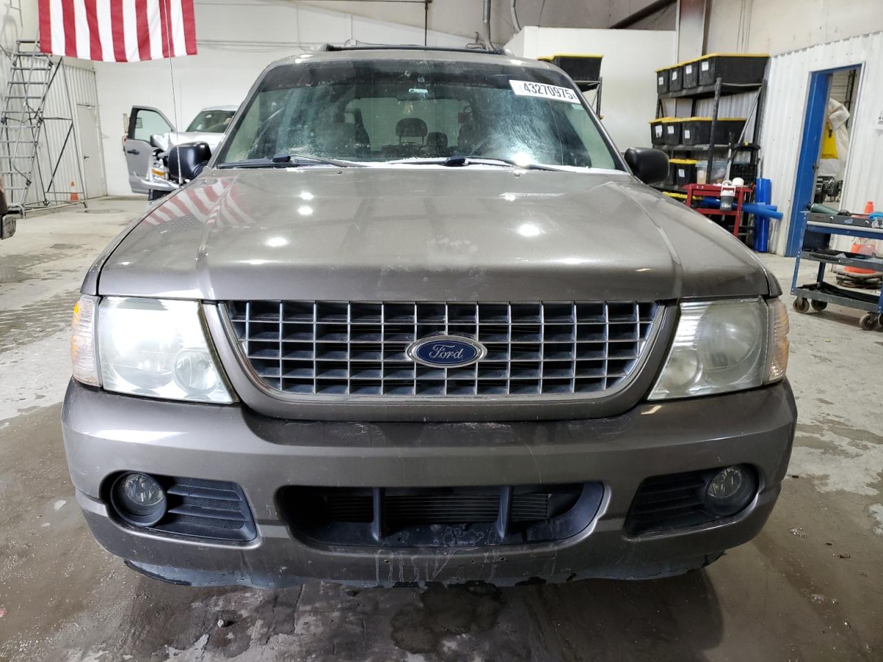 2005 Ford Explorer - Image 5