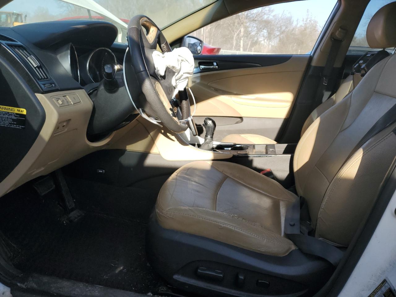 2012 Hyundai Sonata - Image 7