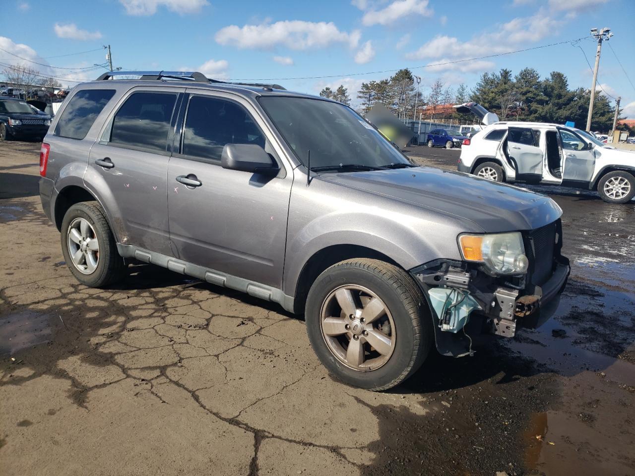 2010 Ford Escape - Image 4