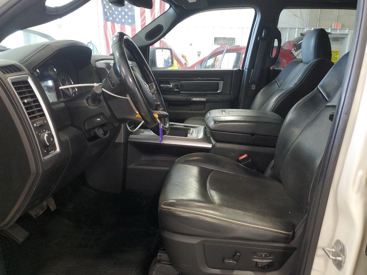 2016 RAM 1500 - Image 7