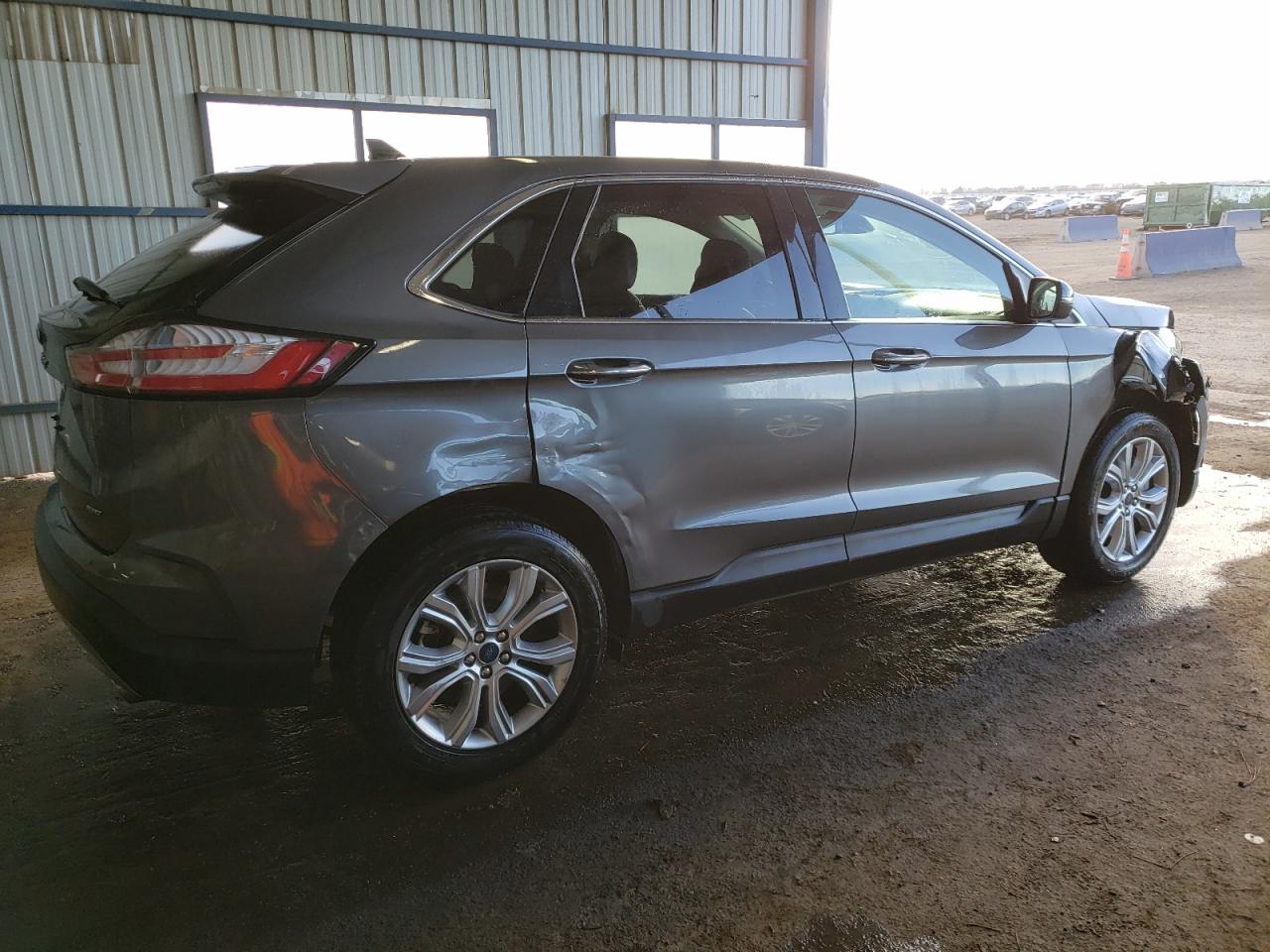 2022 Ford Edge - Image 3