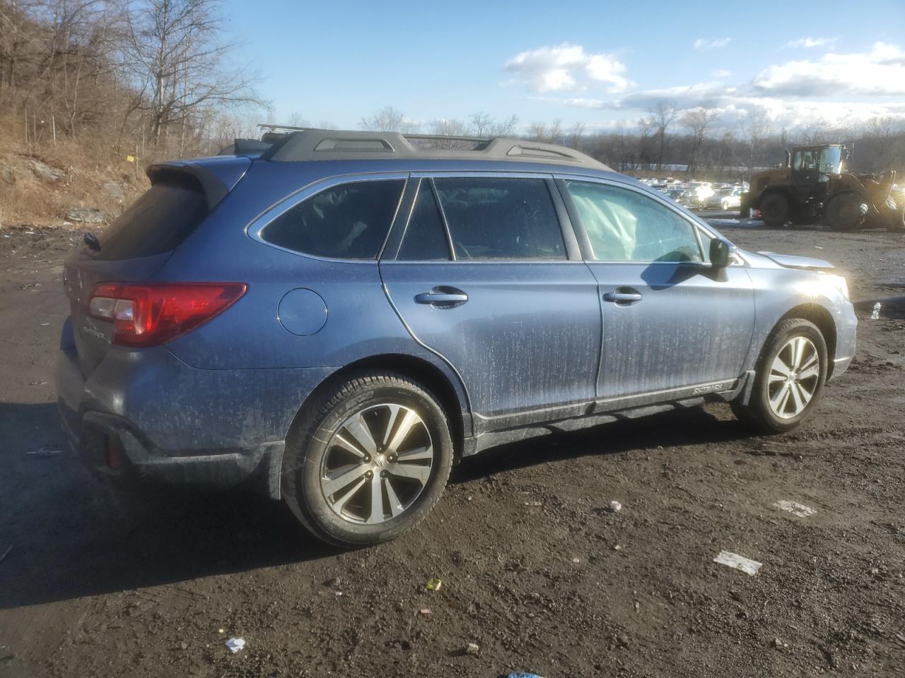 2018 Subaru Outback - Image 3
