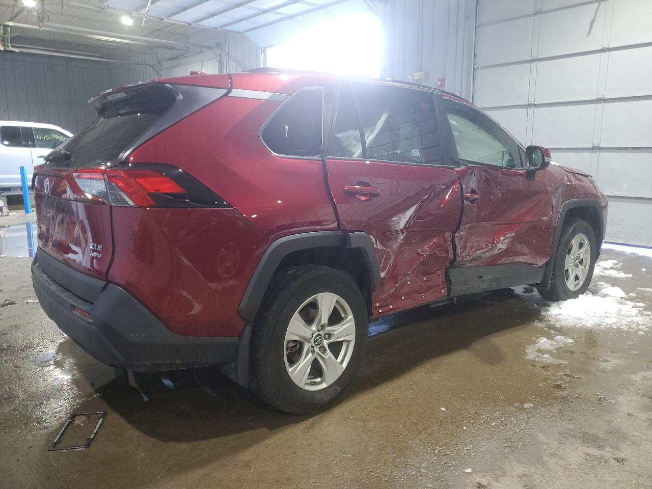 2019 Toyota RAV 4 - Image 3