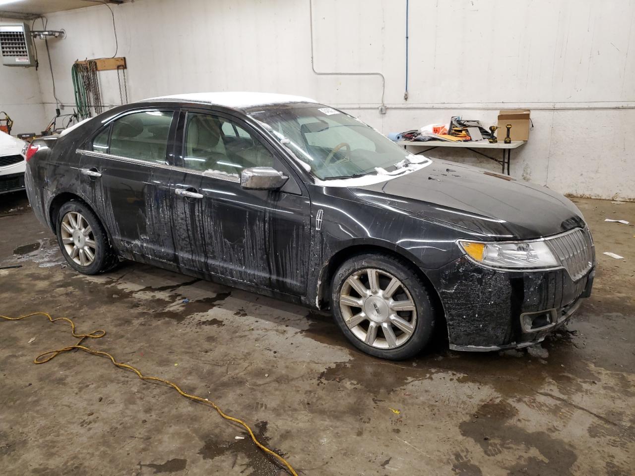 2012 Lincoln MKZ - Image 4