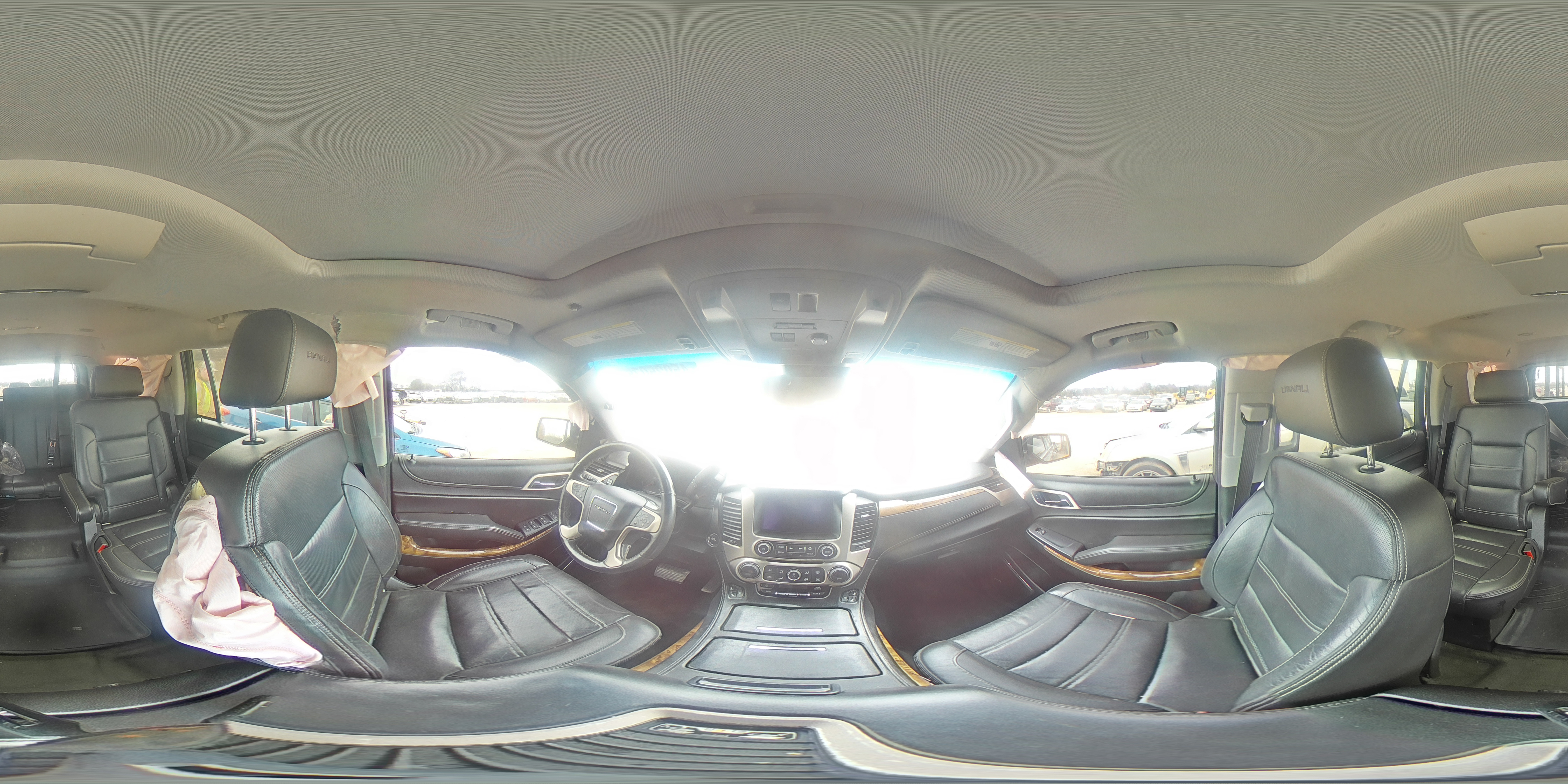 2015 GMC Yukon - Image 13