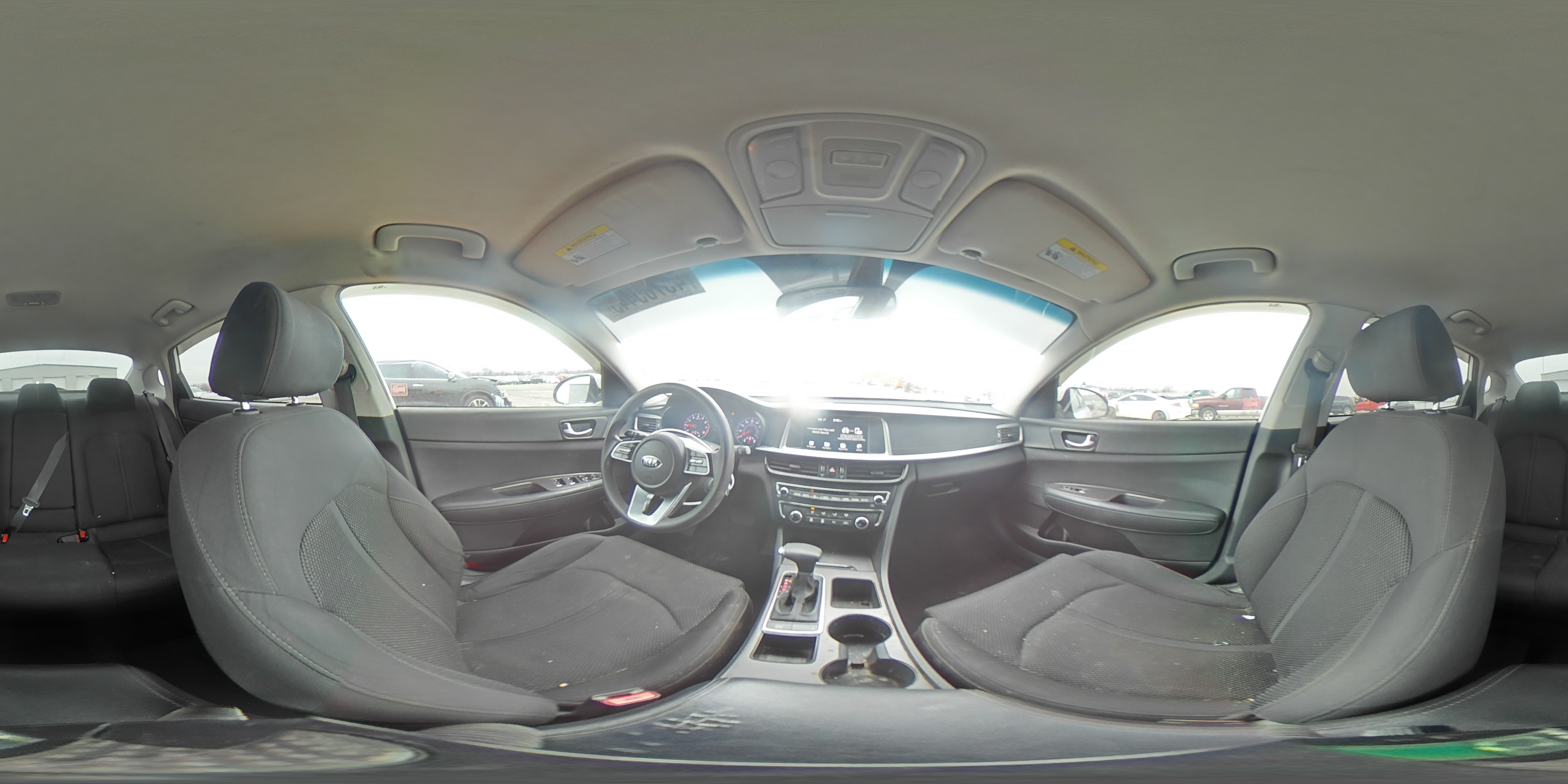 2020 Kia Optima - Image 12