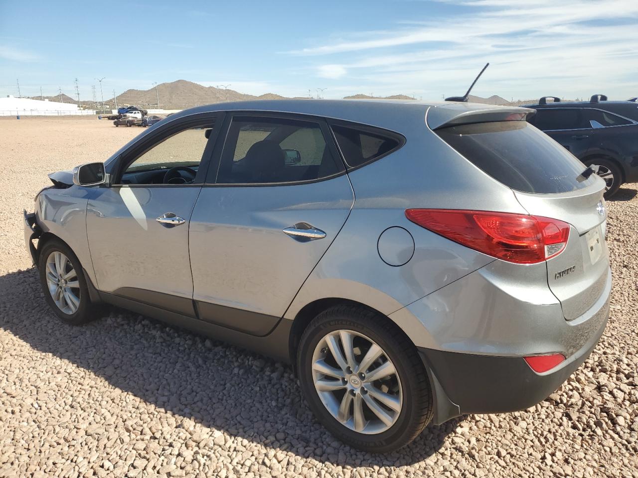 2013 Hyundai Tucson - Image 2
