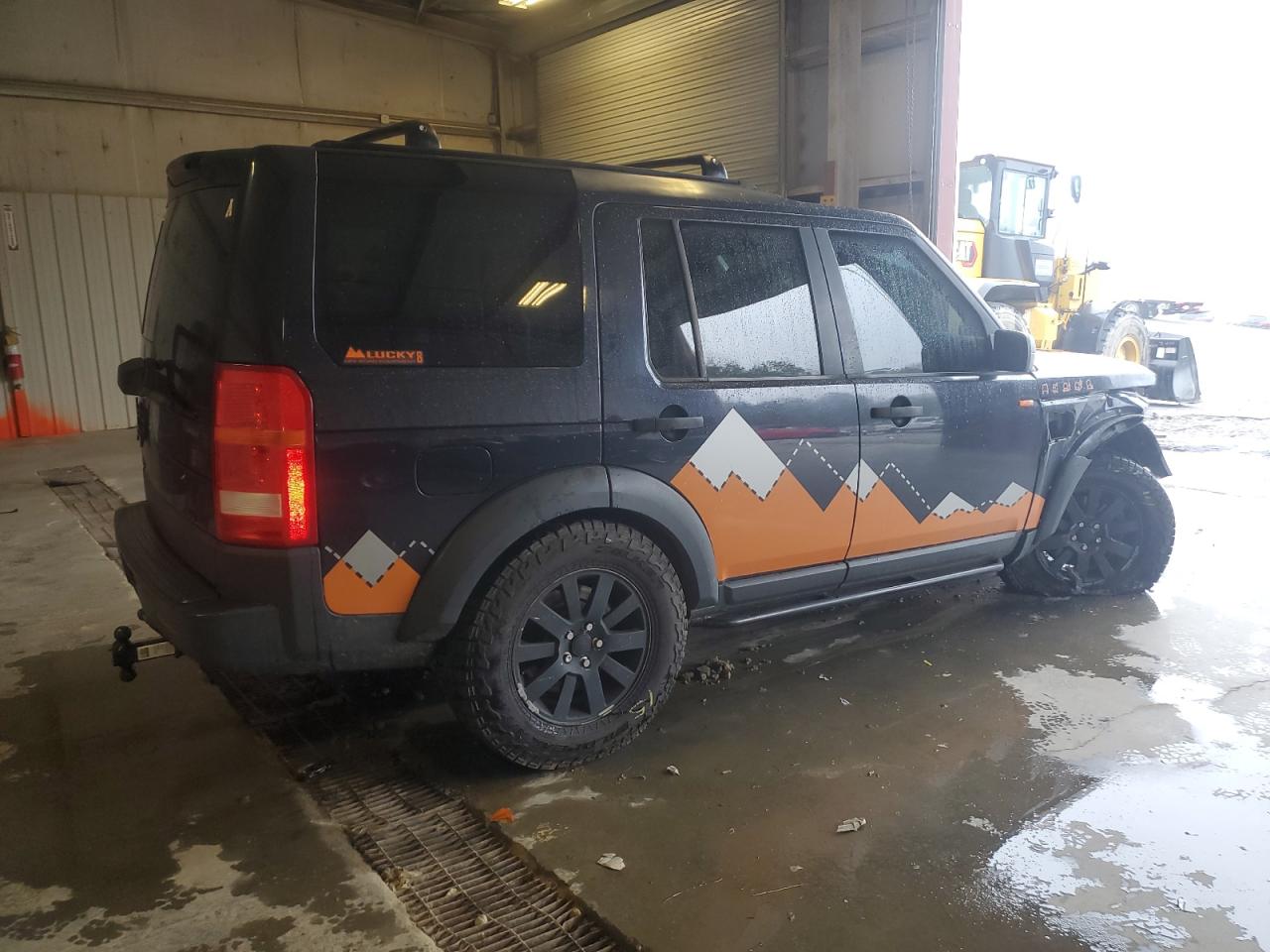 2005 Land Rover LR3 - Image 3
