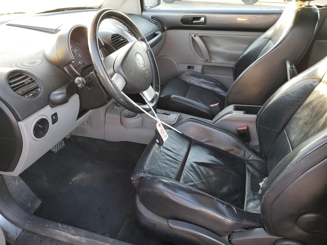 2005 Volkswagen Beetle - Image 7