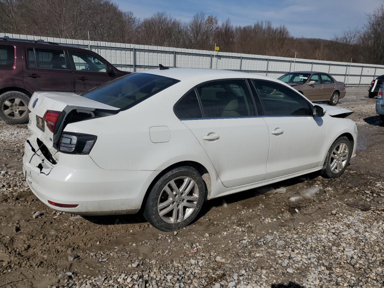 2017 Volkswagen Jetta - Image 3
