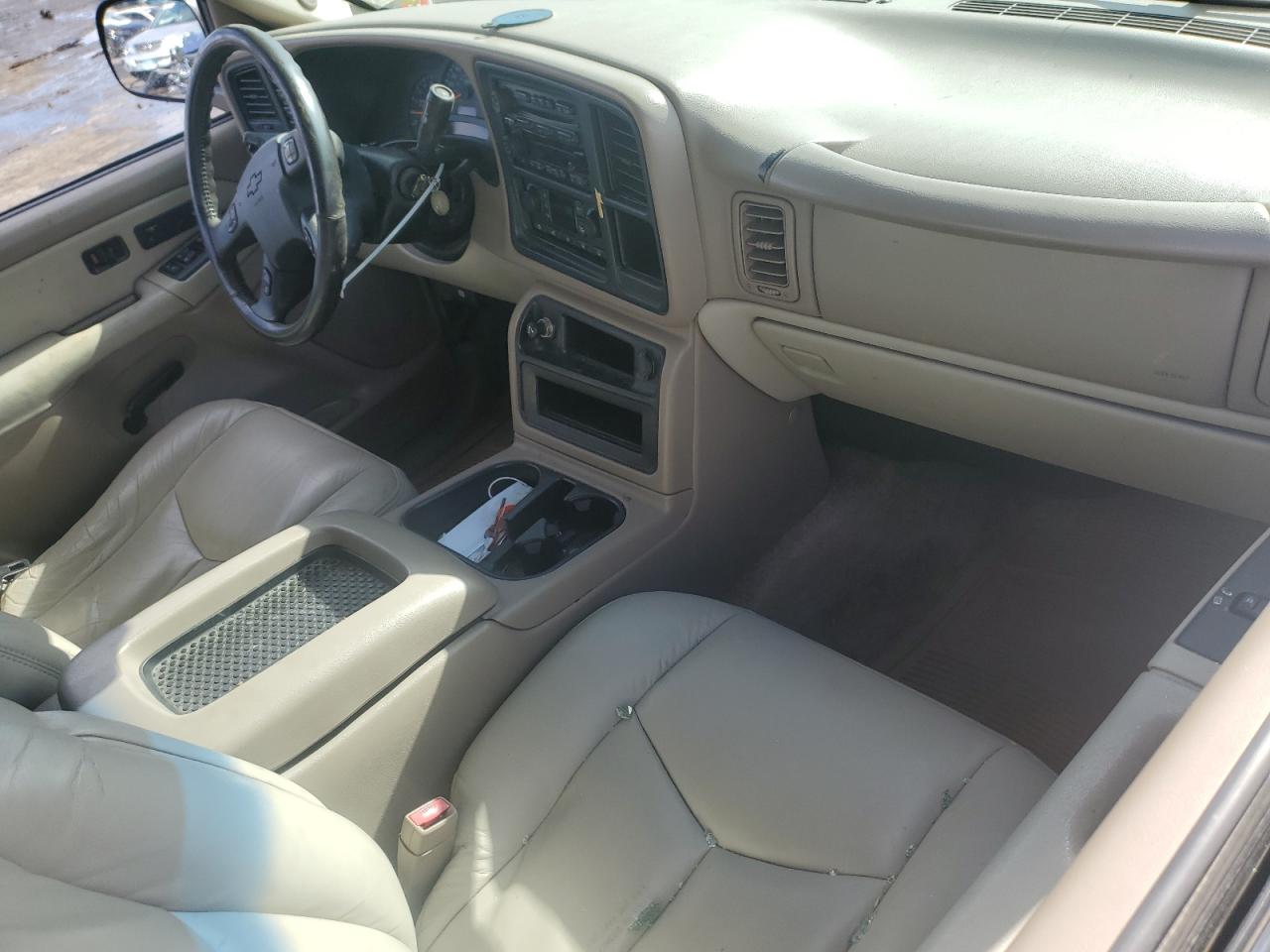 2003 Chevrolet Tahoe - Image 8