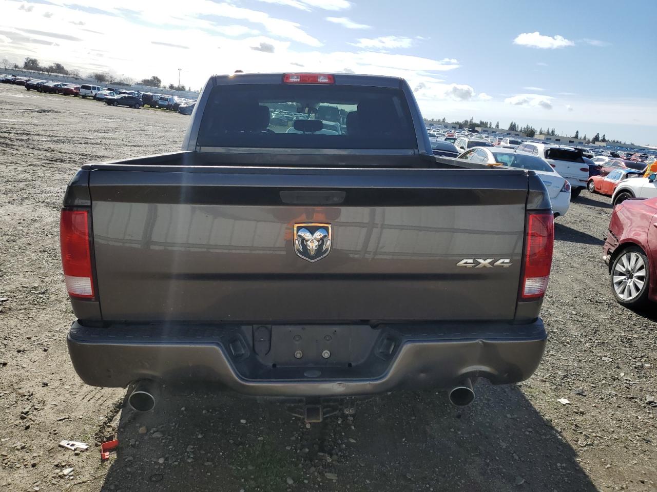 2014 RAM 1500 - Image 6