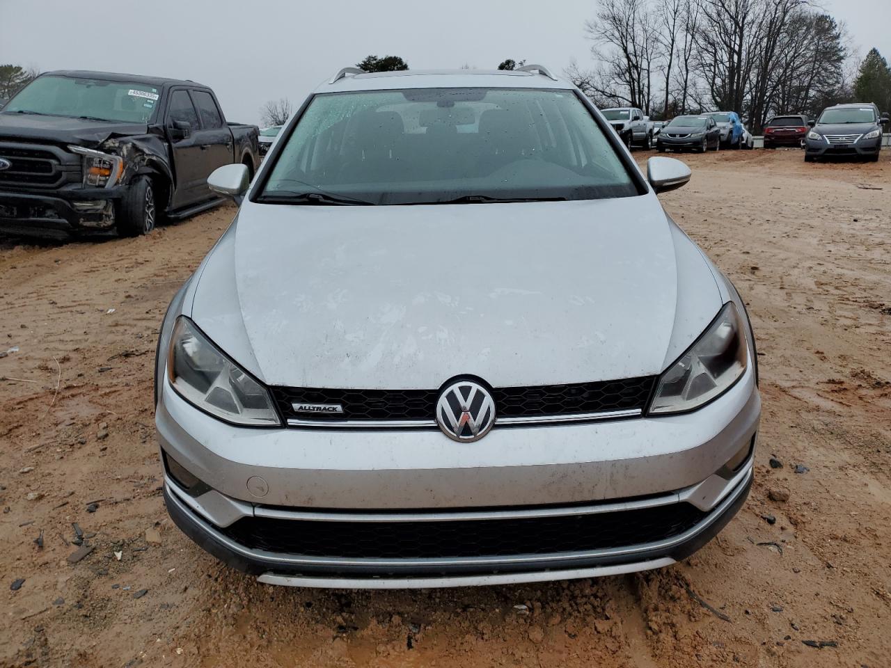 2017 Volkswagen Golf - Image 5