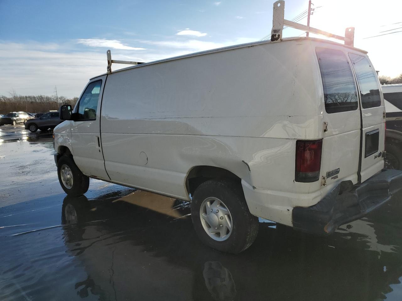 2013 Ford Econoline - Image 2