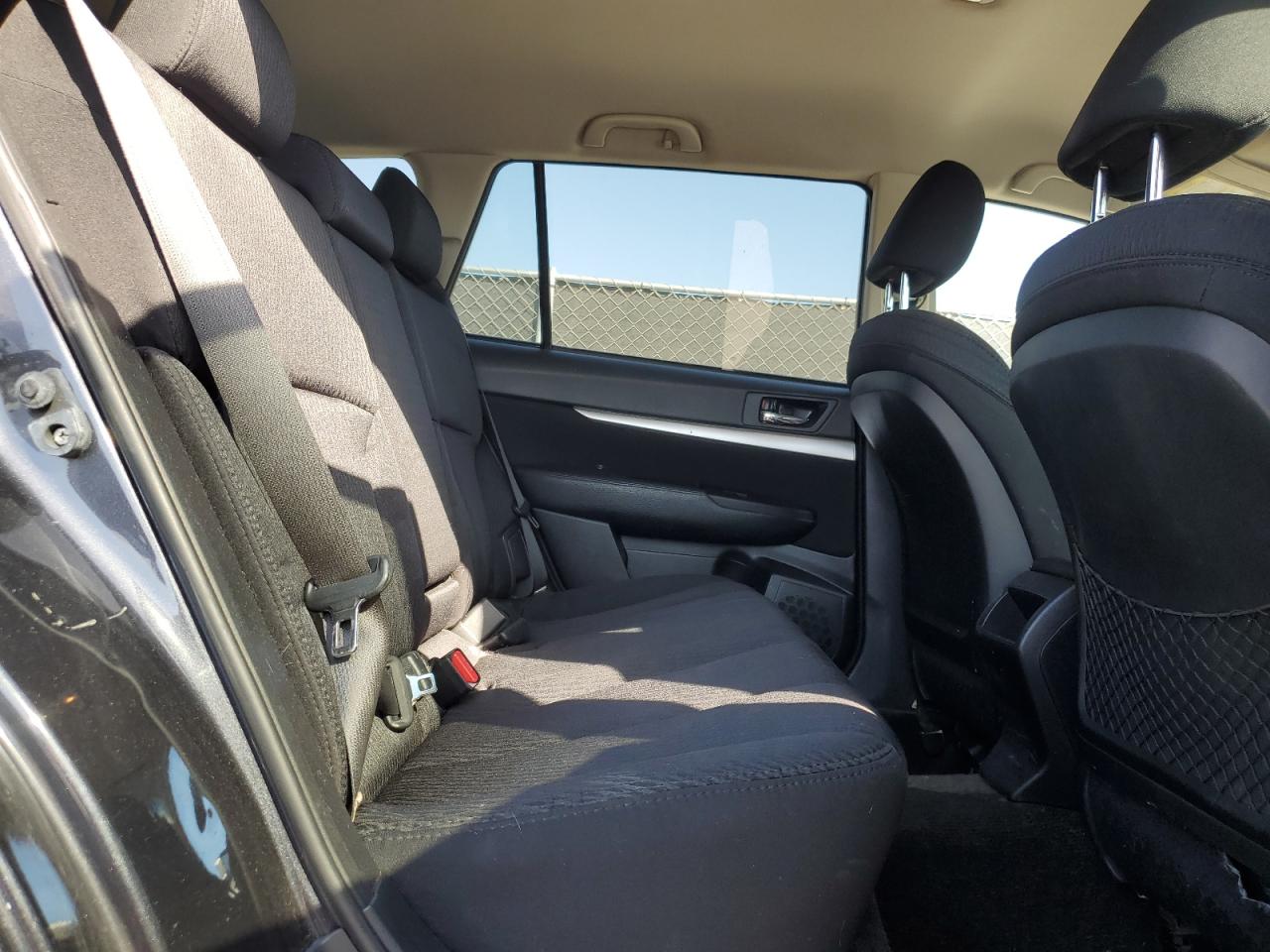 2012 Subaru Outback - Image 11