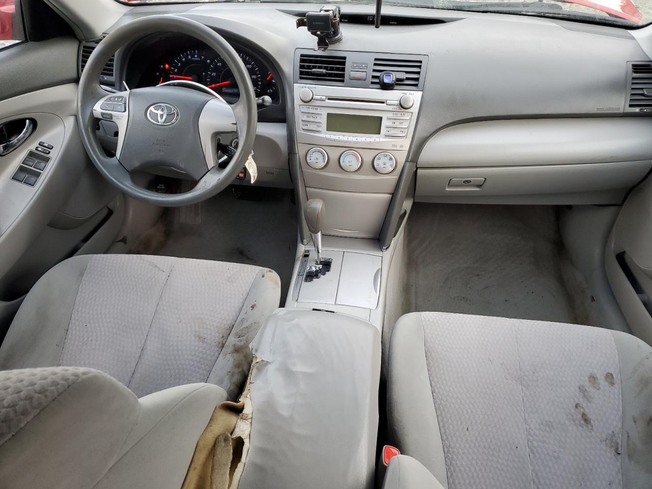 2010 Toyota Camry - Image 8
