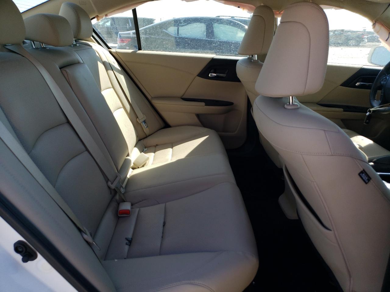 2015 Honda Accord - Image 10