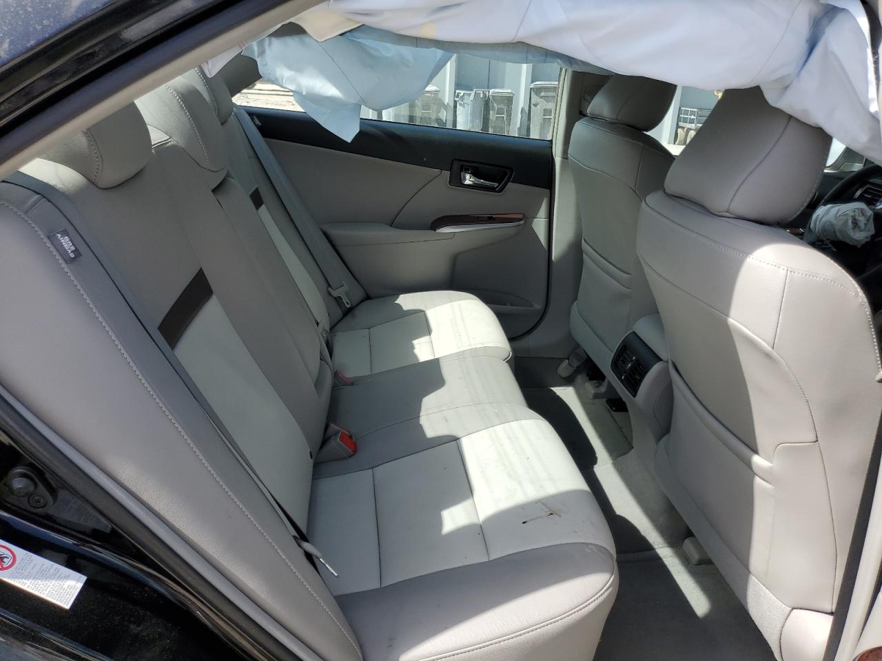 2012 Toyota Camry - Image 11