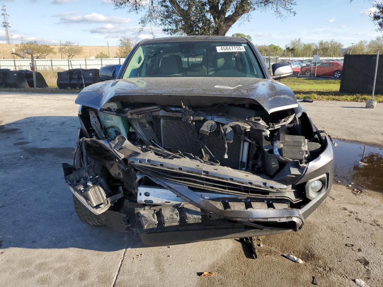 2021 Toyota Tacoma - Image 5